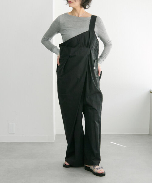 ear PAPILLONNER（イアパピヨネ）の「ワンショルダーラップサロペット