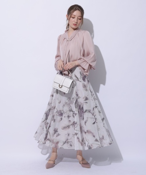 Apuweiser-riche（アプワイザーリッシェ）の「ブラッシュフラワー