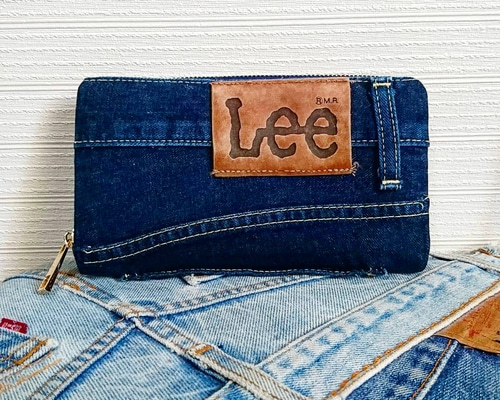 0_7de75bfbe702fb0398b33b28e486