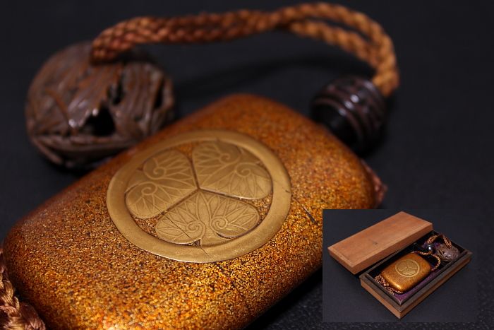 金梨地蒔絵葵紋印籠 尾張徳川家拝領 江戸期 | 伝統的甲冑や刀剣武具