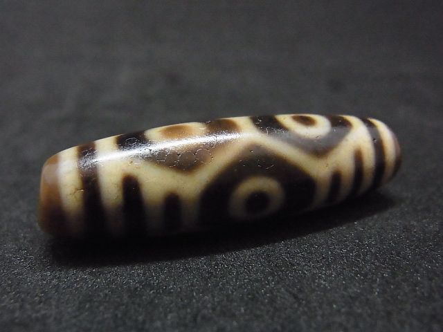 ジービーズ(6ブッダアイ・dzi mig du pa) 六仏眼天珠（龍眼