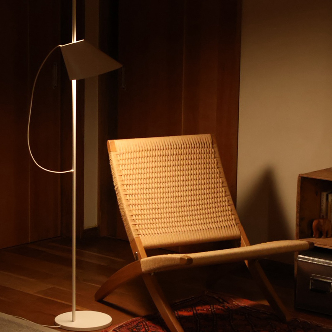 Louis Poulsen(ルイスポールセン)/Yuh（ユー） / Floor / 真鍮