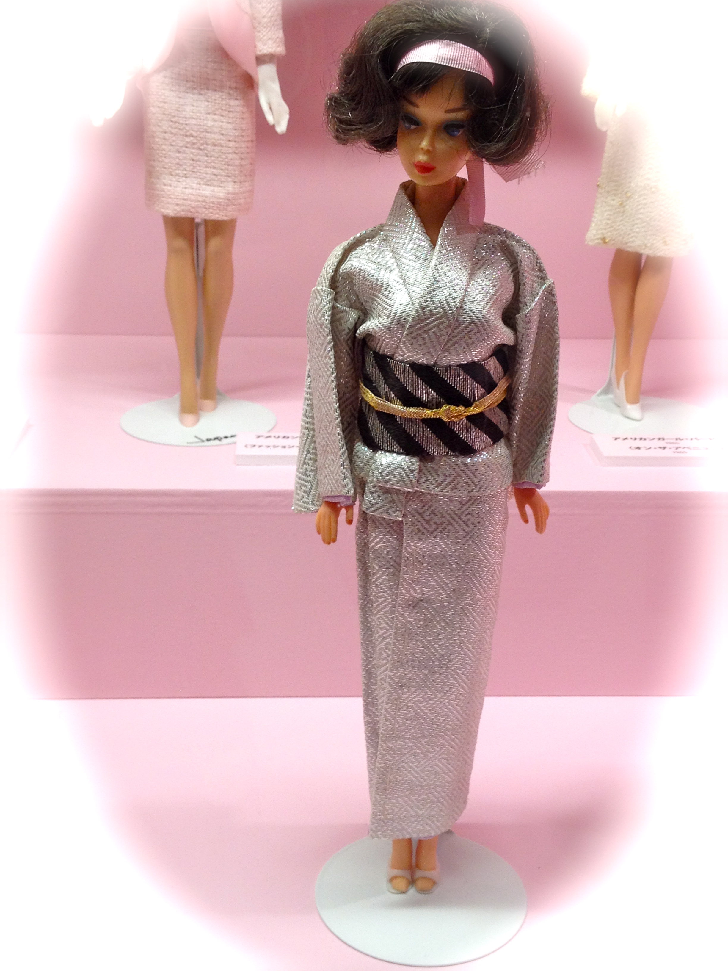 60年代、バービーちゃんと大物日本女優: 色・kimono美人道