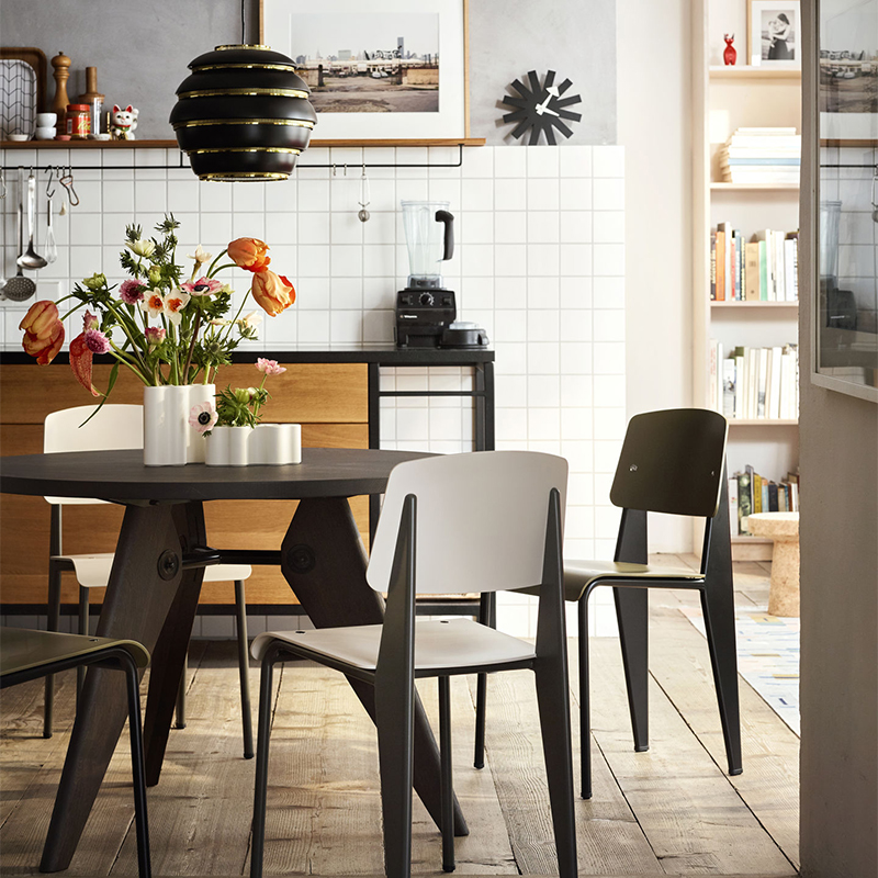 Vitra（ヴィトラ）Guéridon（ゲリドン）テーブル ダークオーク Φ1050