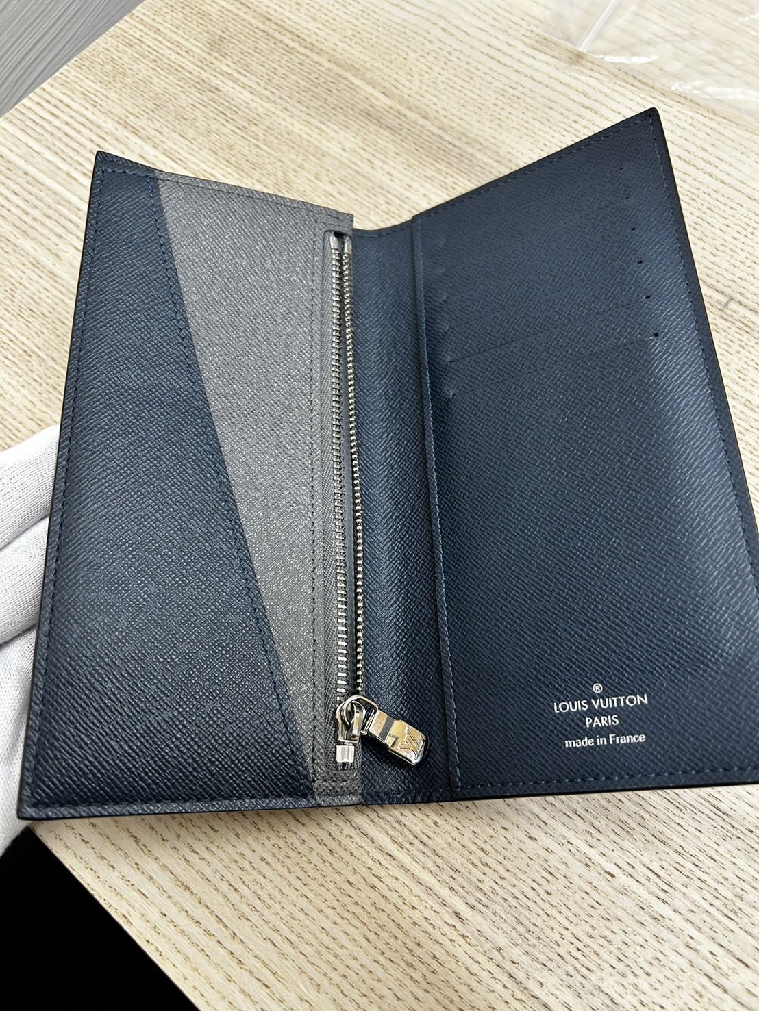 LOUIS VUITTON（ルイ・ヴィトン）ポルトフォイユ・アレクサンドルNM