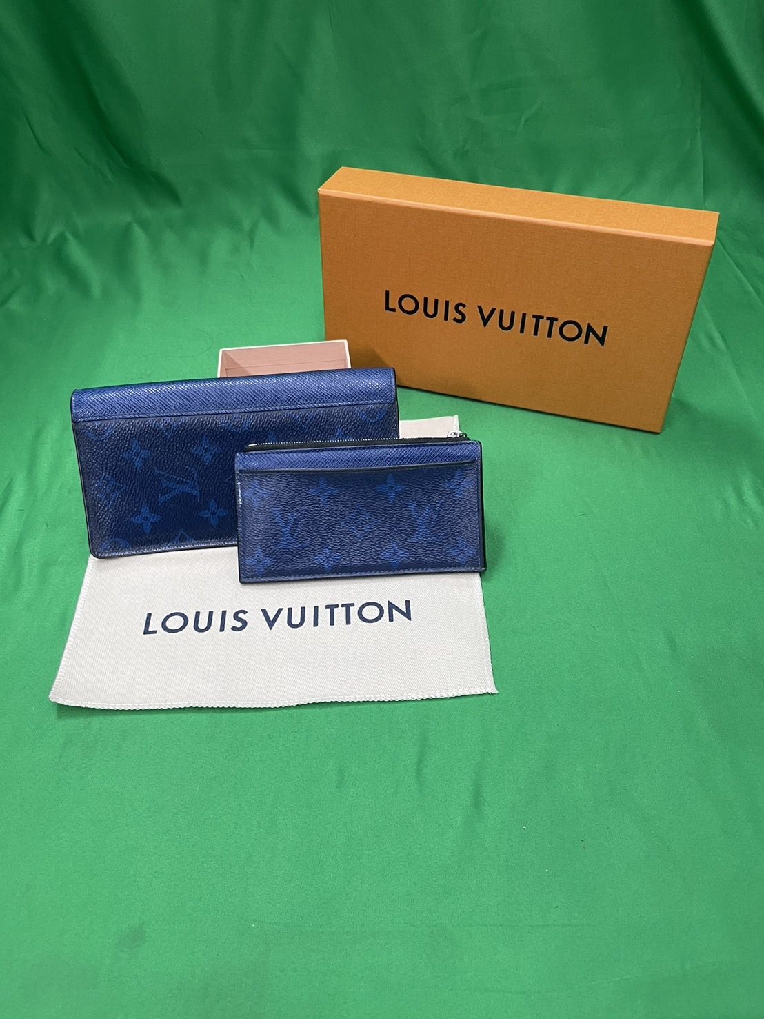 新型 ルイヴィトン タイガラマ ポルトフォイユ ブラザ 長財布 コバルト