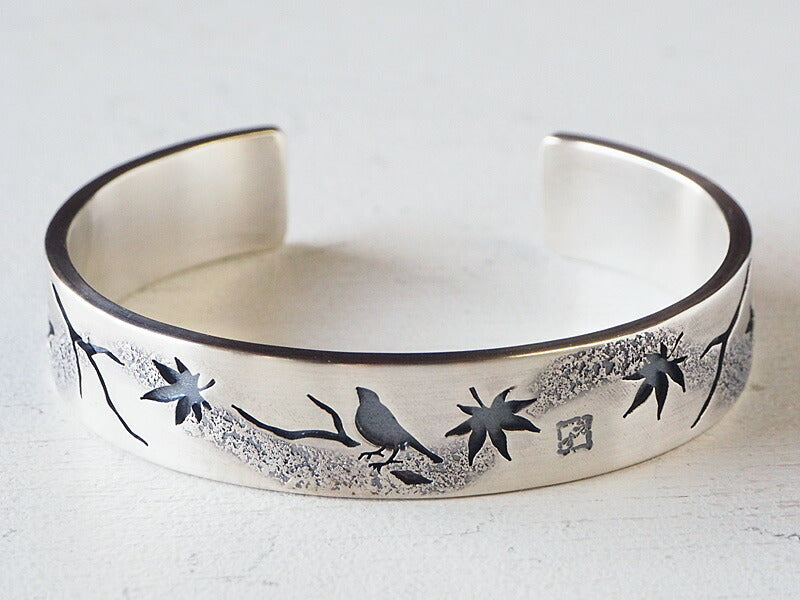 エス 和柄アクセサリー作家・三浦砂織 文鳥×紅葉 オーバーレイ