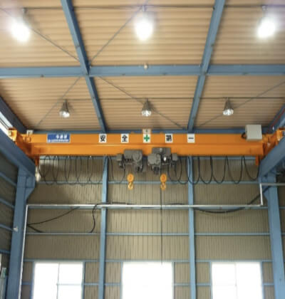 ホイスト式天井クレーン（シングルガーダ） - 産機 - 株式会社産機