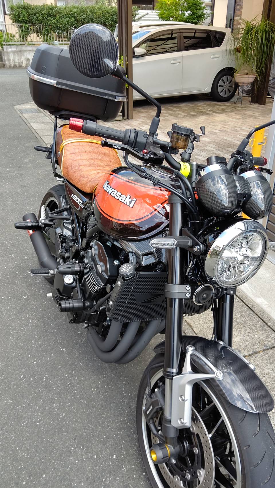 Kawasaki Z900RS シート張替え