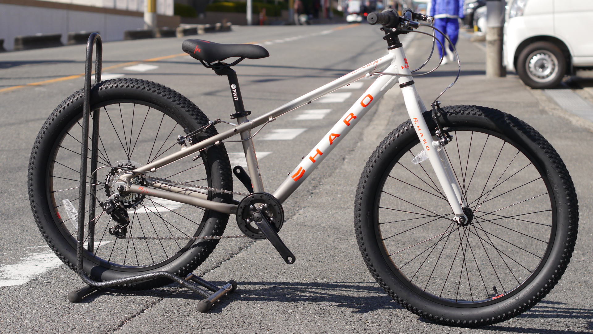 1年振りの入荷☆HARO (ハロー)BIKES 24インチ ・FLIGHTLINE「フライト