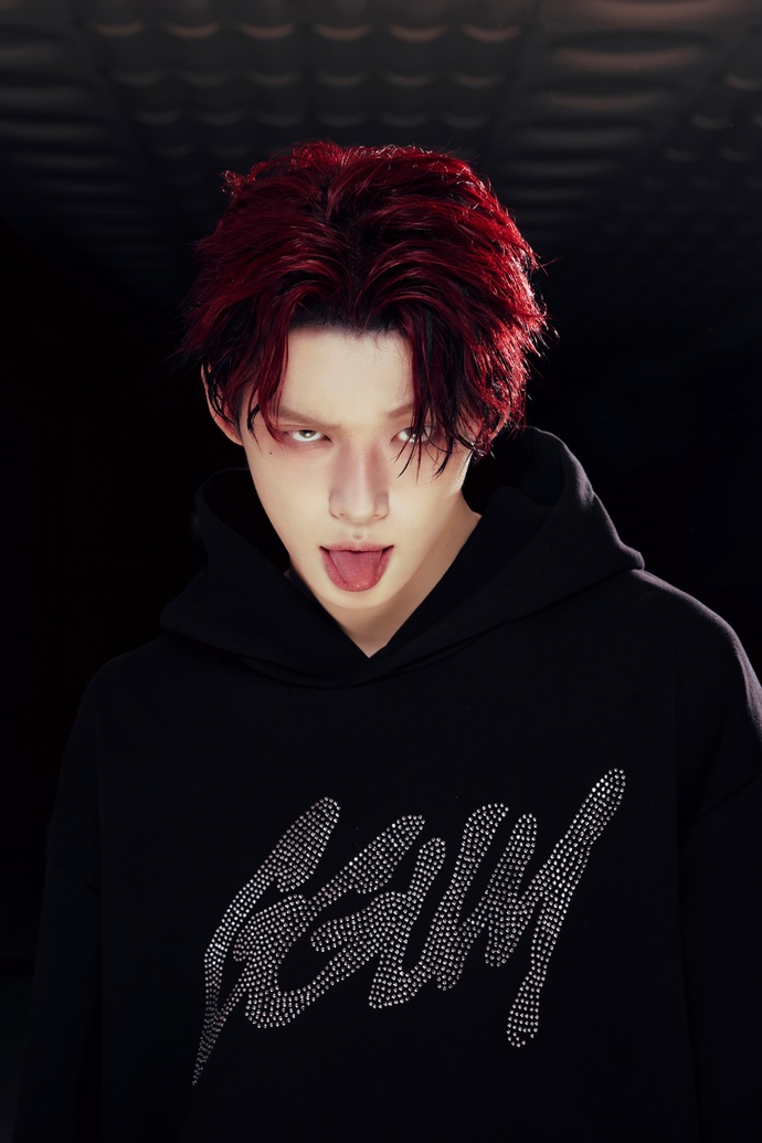 TXTヨンジュン、初ソロ曲「GGUM(ガム)」MV公開 - デバク