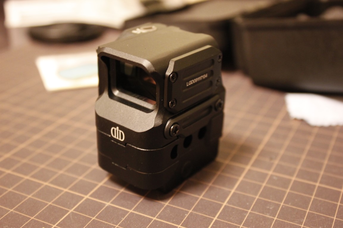 DI Optical FC1 タイプ ダットサイト購入と保護用ポリカ板装着 – DAG