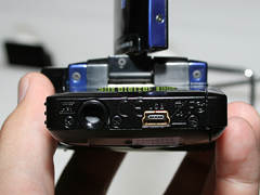 三洋電機、手ブレ補正を備えた「Xacti DMX-CG6」