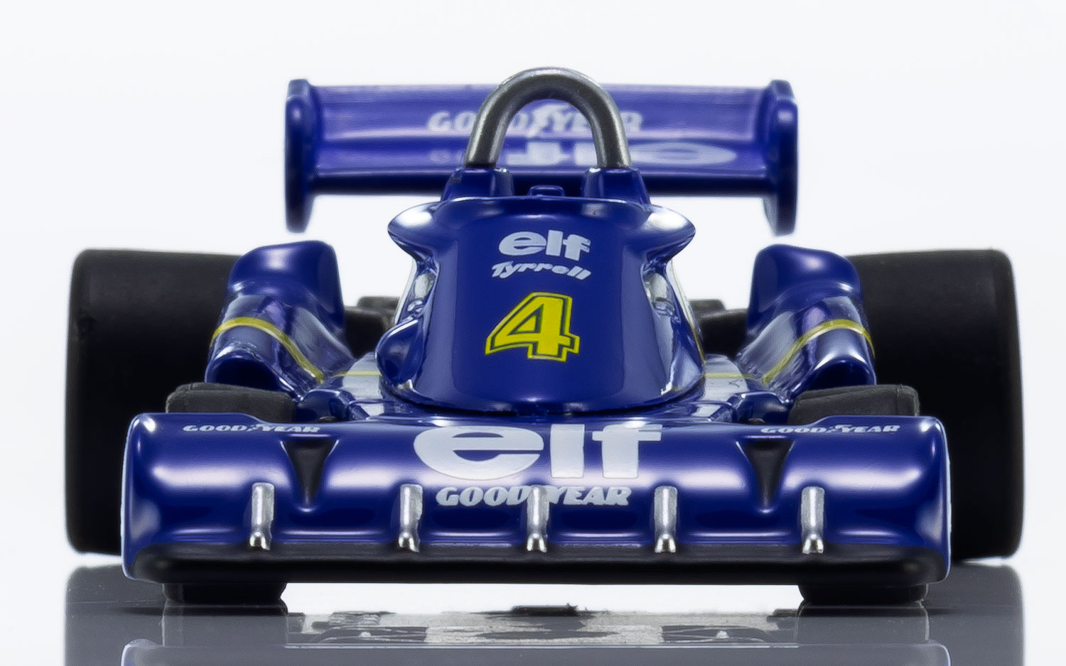 京商 ミニカー | 6輪 f1 タイレルp34がミニカーになった！名車F1 6輪車F1