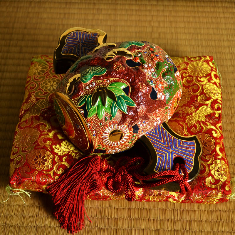 送料無料】 小槌 盛 9号 / 退職祝い 定年 打出の小槌 金の小槌 置物