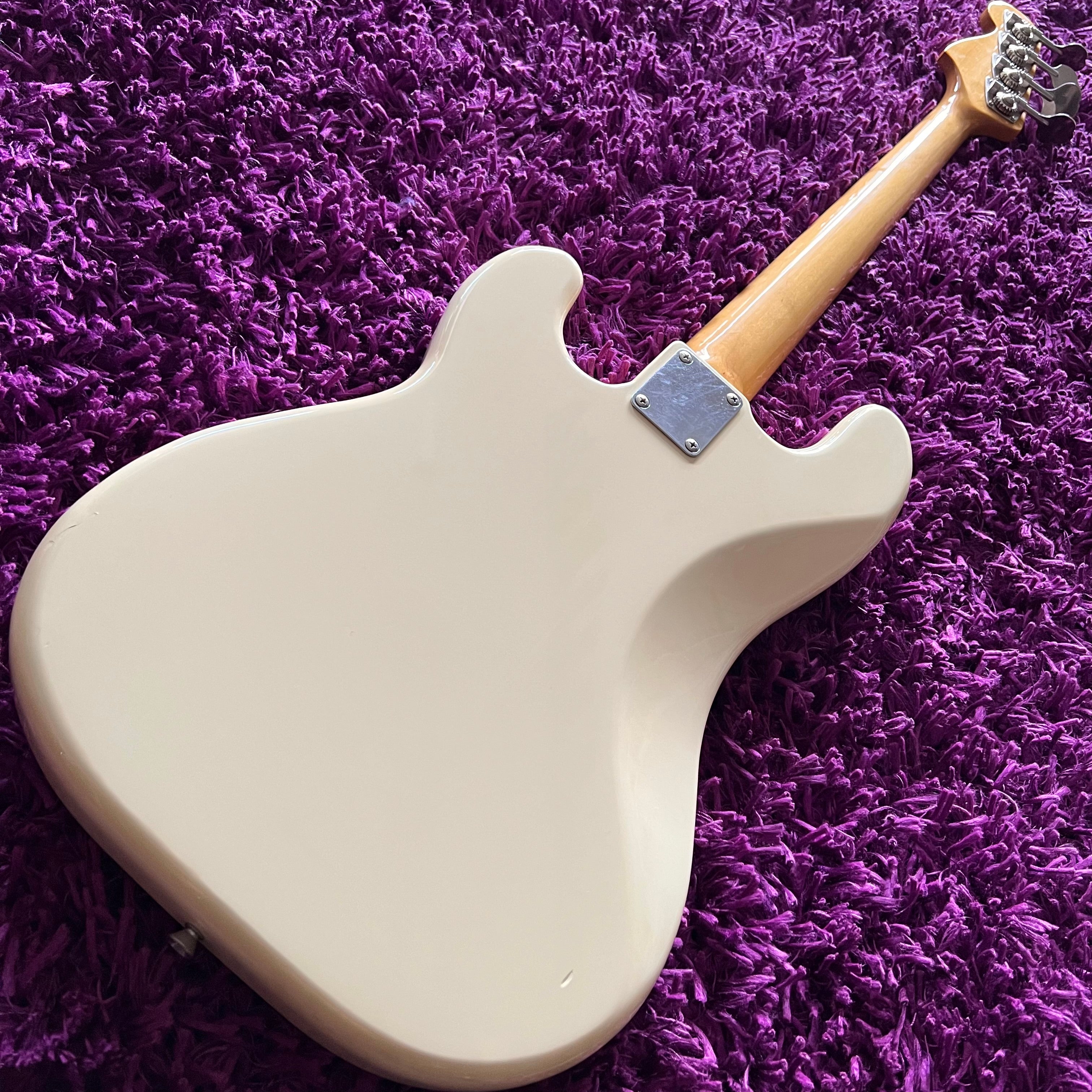 2004-05 Fender '70 Reissue Precision Bass PB-70-US Vintage White