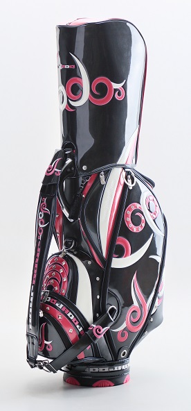 高級感とオリジナリティが詰まったデザイン JADO GOLFの新キャディ