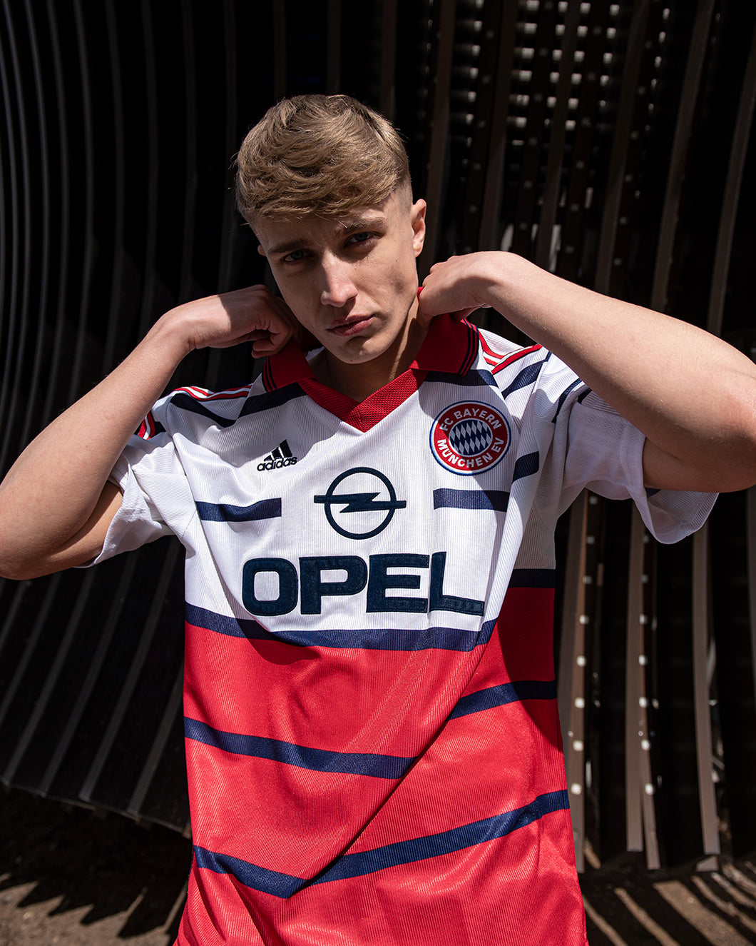 Bayern Munich Away 98/00 Retro – Downfield