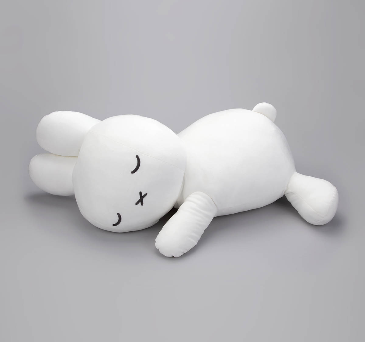 抱き心地抜群なふわふわぬいぐるみ！タカラトミーアーツ『ブルーナ