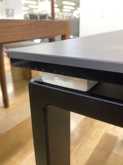 ニトリ セラミック天板テーブル 輪じみ グレー×ブラック｜トレファクONLINE