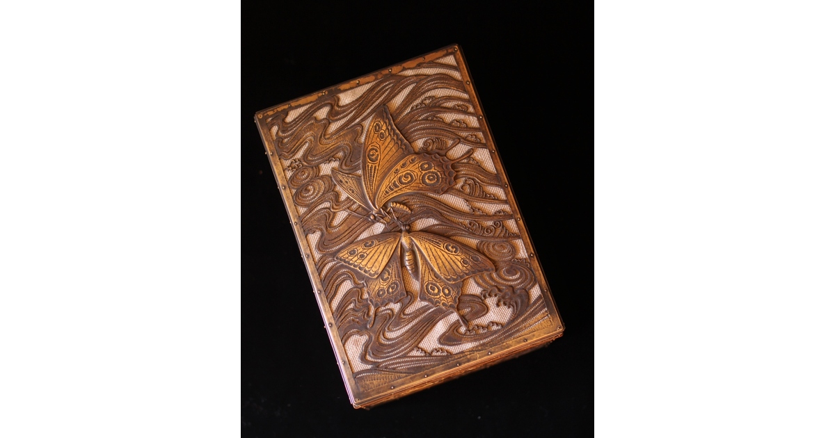 大須賀喬 銀鍍金 彫金蝶飾箱/茶箱 M062｜骨董店 のびる 古美術 骨董