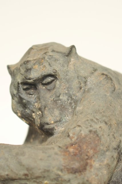 吉田三郎 ブロンズ【猿】 M175｜骨董店 のびる 古美術 骨董 和風建具