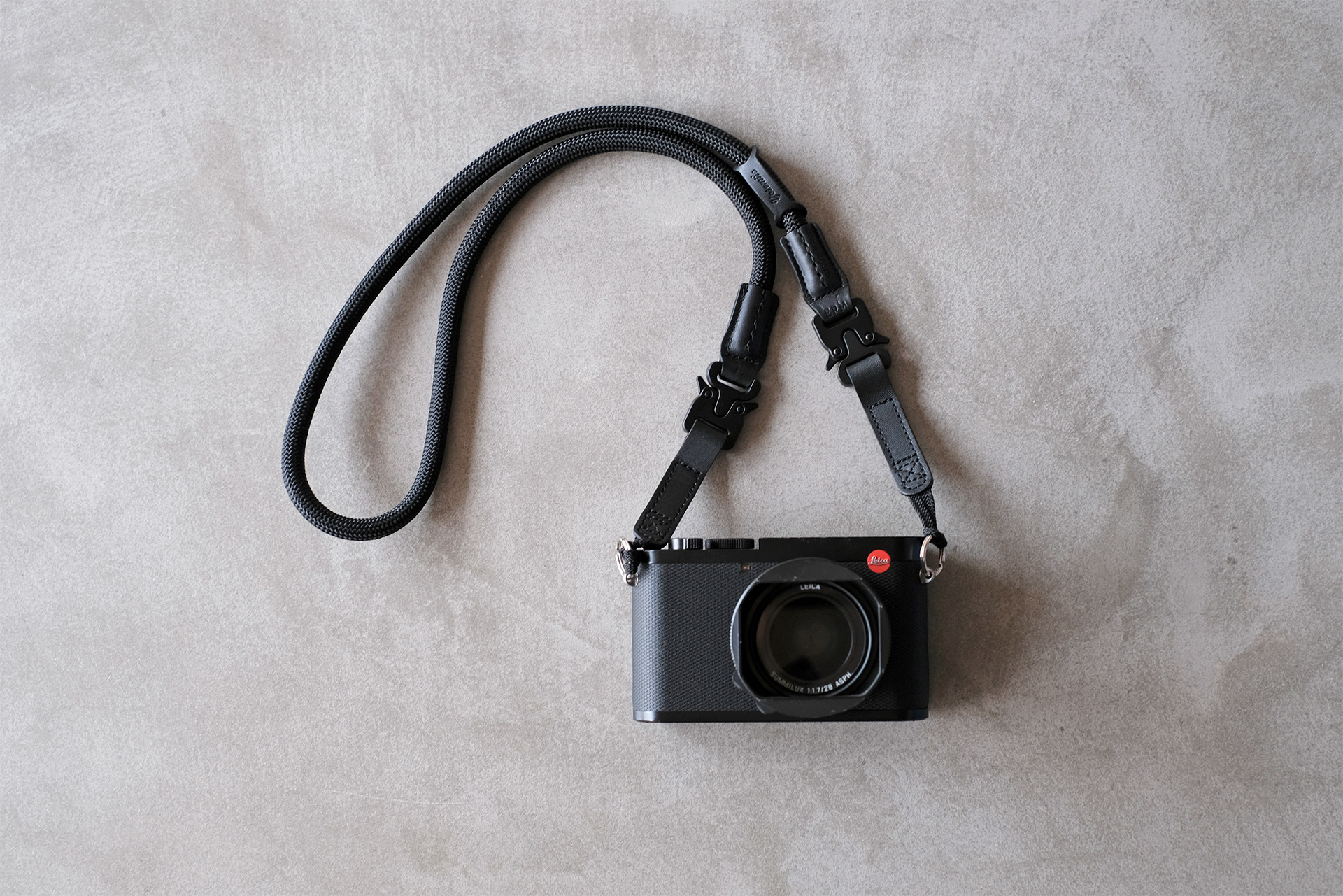 レビュー】プロフェッショナル仕様のカメラストラップ『TOTEM』by