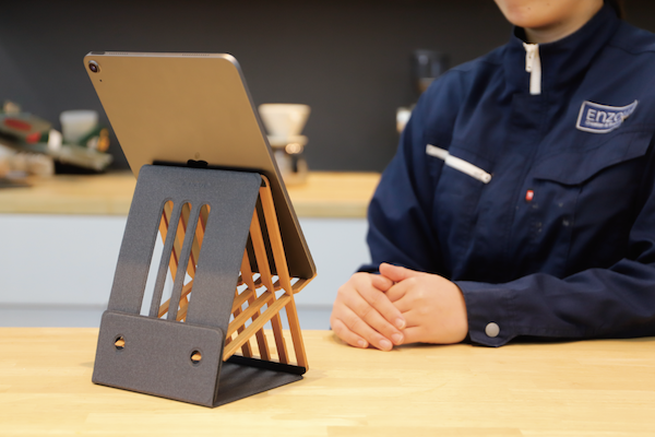 公式】演造 タブレットスタンド | 天然木の折りたたみ式パソコン