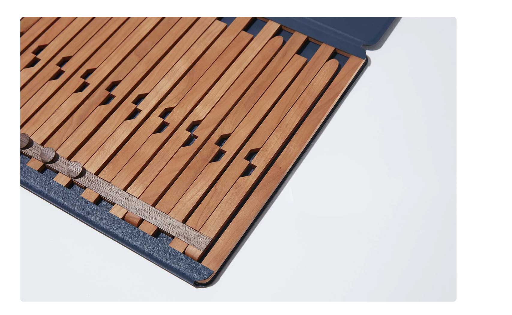 公式】演造 | 天然木の折りたたみ式パソコンスタンド・書見台 | 木工