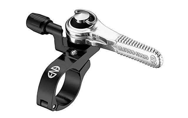 ブルホーンバーで使用するシフトレバーとブレーキレバーの情報