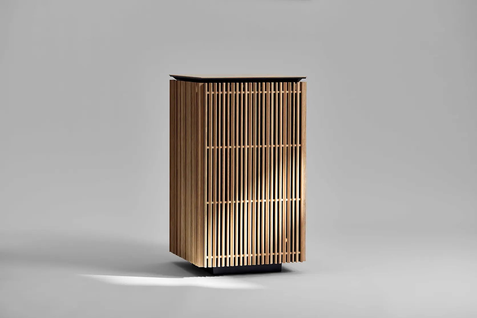 シャープ、隈研吾監修のプラズマクラスター空気清浄機を発売 ｜ ceatec