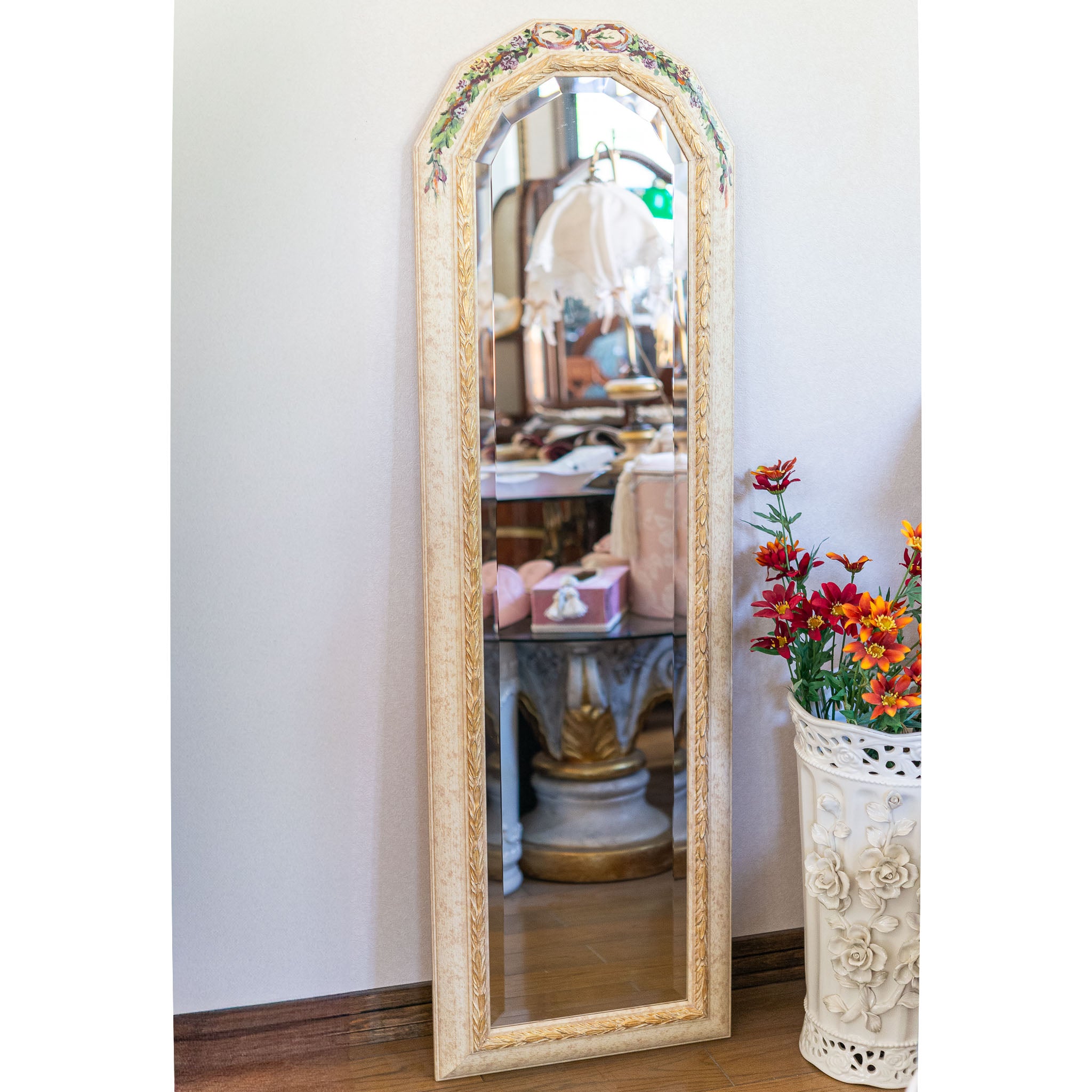 ウォールミラー 木彫り フローラルデザインオーバルミラー ビンテージ