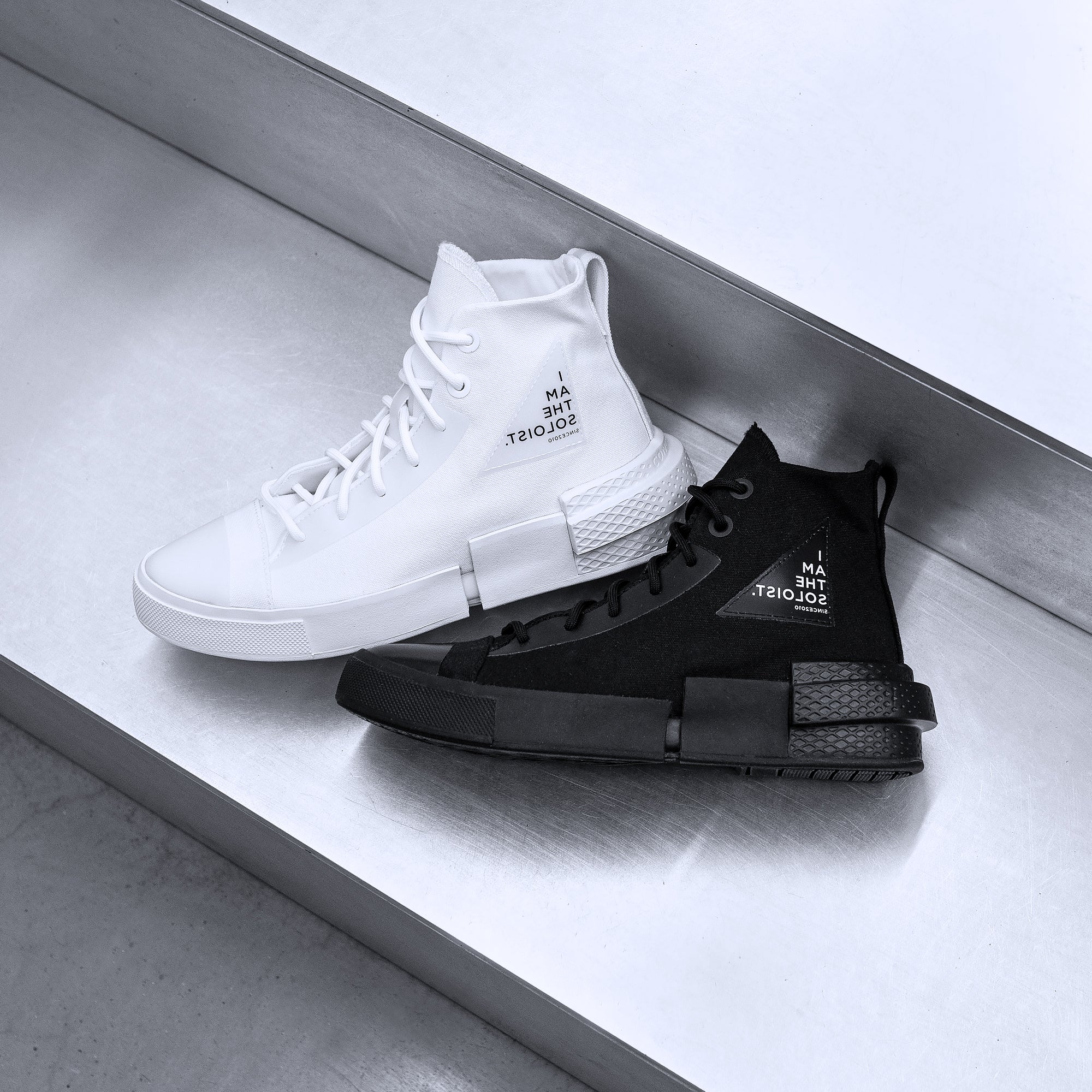 Converese-Soloist-SL-2.jpg?