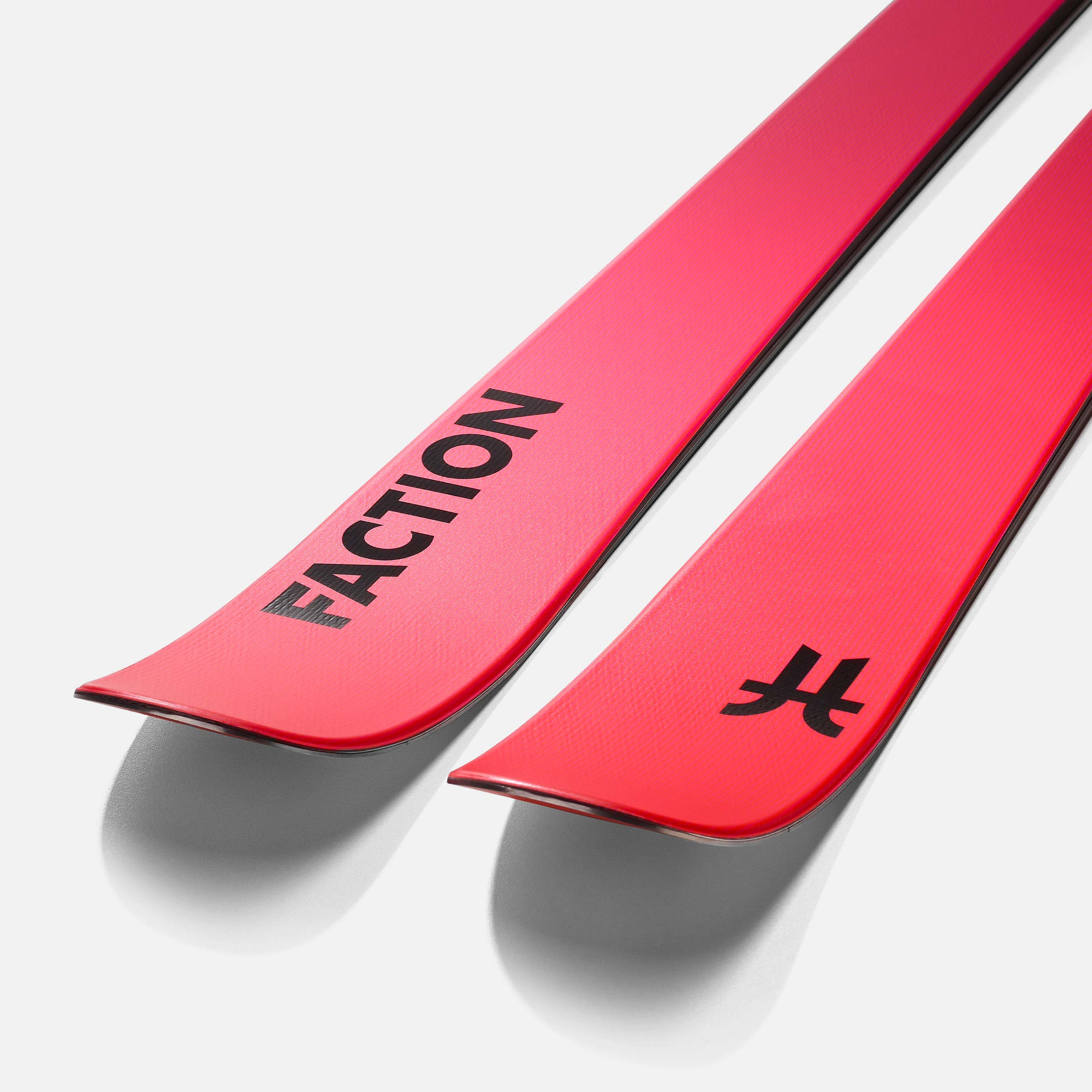 ファクションダンサー 79 | 2026 ピステスキー – Faction Skis