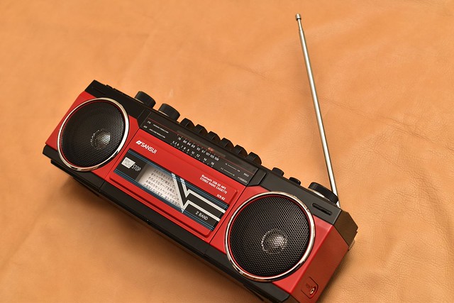 レトロデザインラジカセ】サンスイSCR-B2を購入。オススメです。