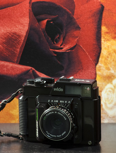 Fuji GS645 Professional series - Camera-wiki.org - The free camera
