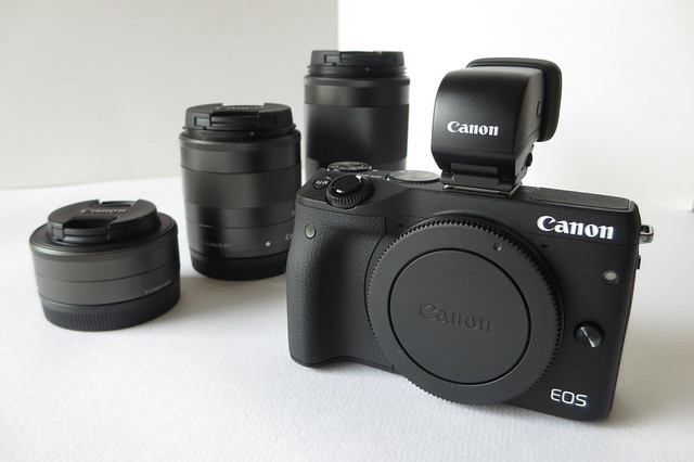 Canon EOS M5・kiss Mなど一眼レンズを保護するプロテクターやフードは