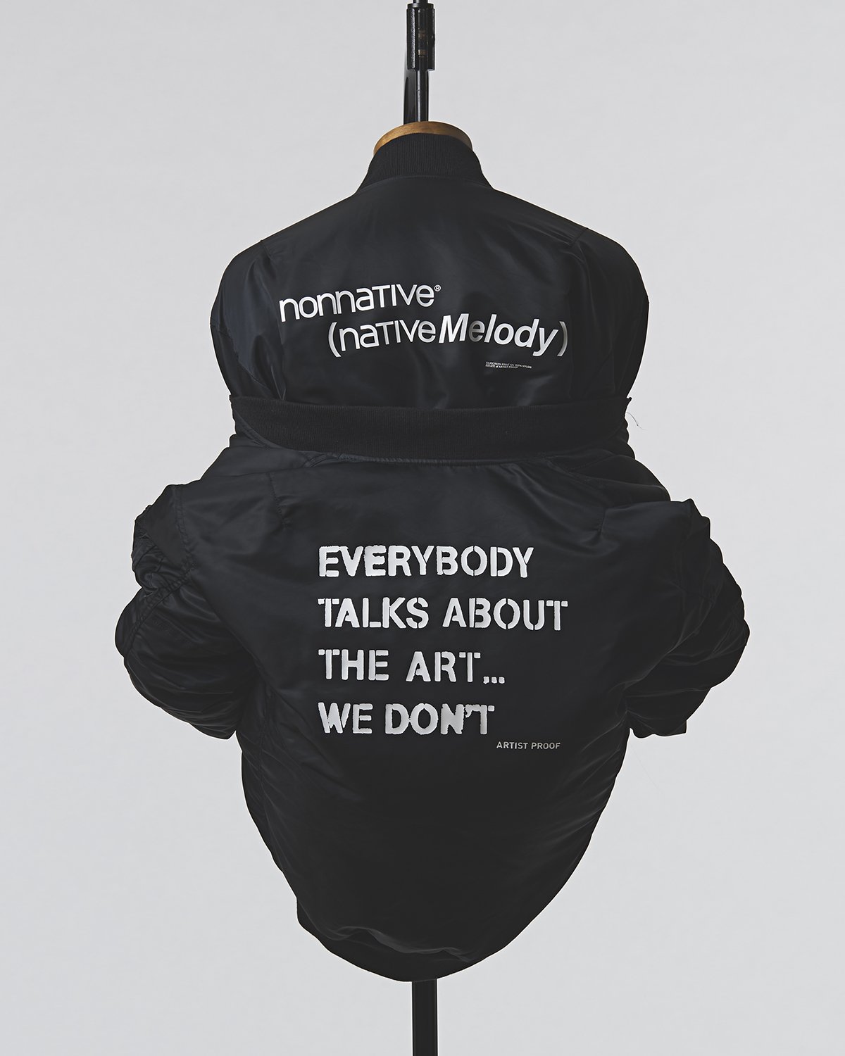 ノンネイティブがフラグメント、アーティストプルーフとトリプルコラボ