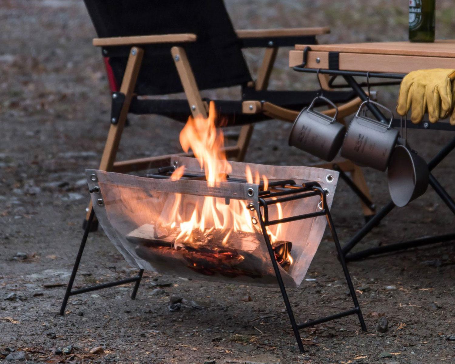 FIELDOOR（フィールドア） | アイアン焚火台