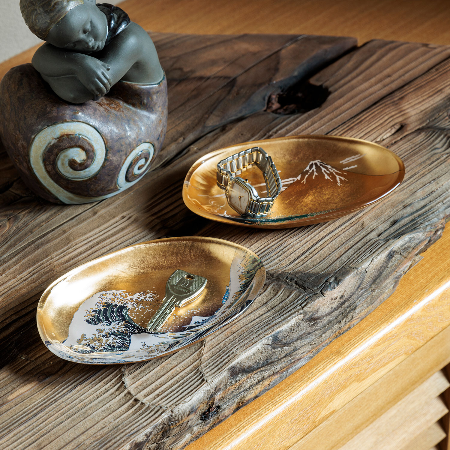 大阪万博 ミャクミャク 箔名画 北斎　ガラストレー　神奈川沖浪裏 大阪万博 ミャクミャク 箔名画 北斎 ガラストレー 神奈川沖浪裏 - メルカリ