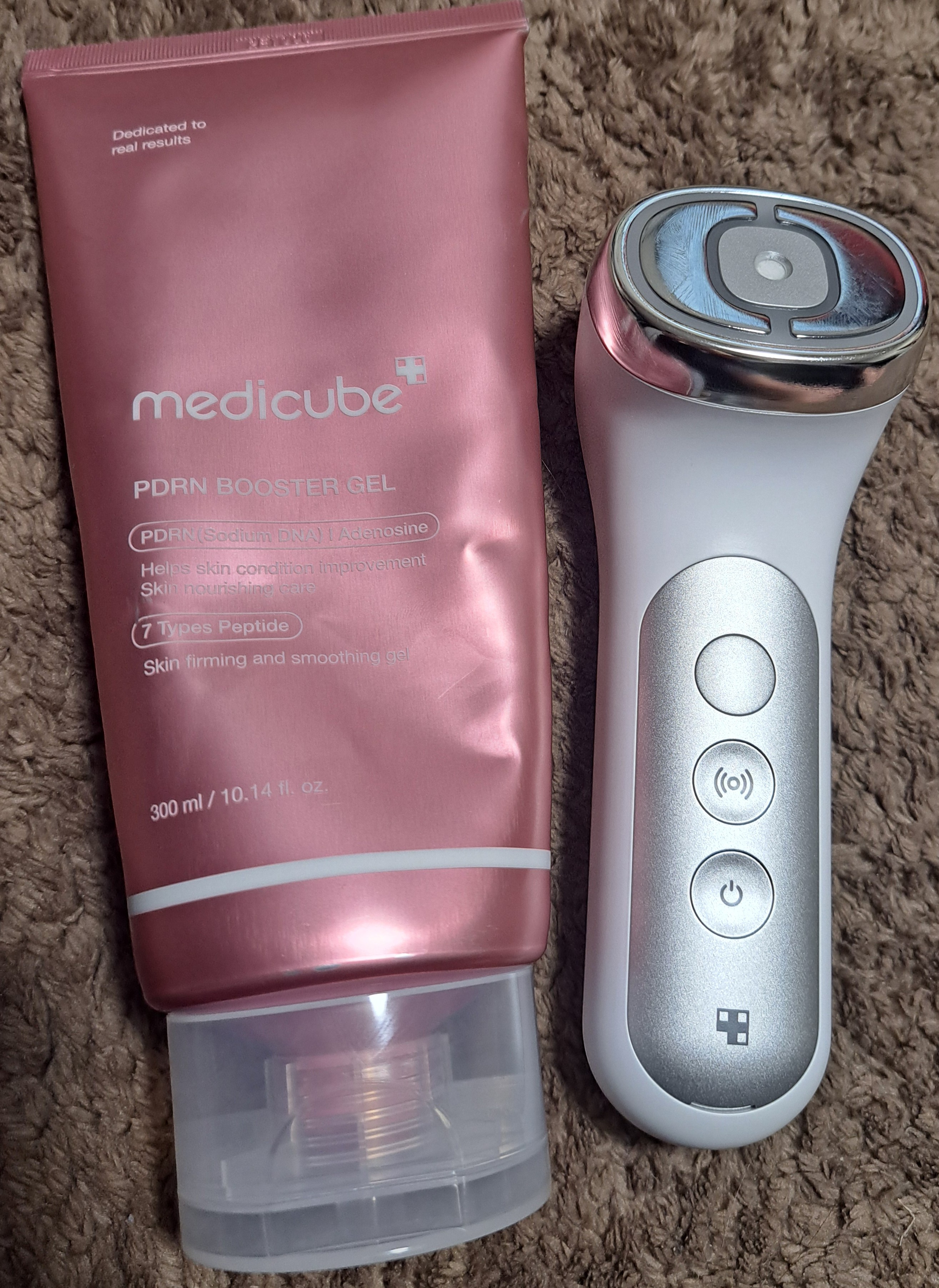 MEDICUBE(メディキューブ) / AGE-R ユーセラディープショットの公式