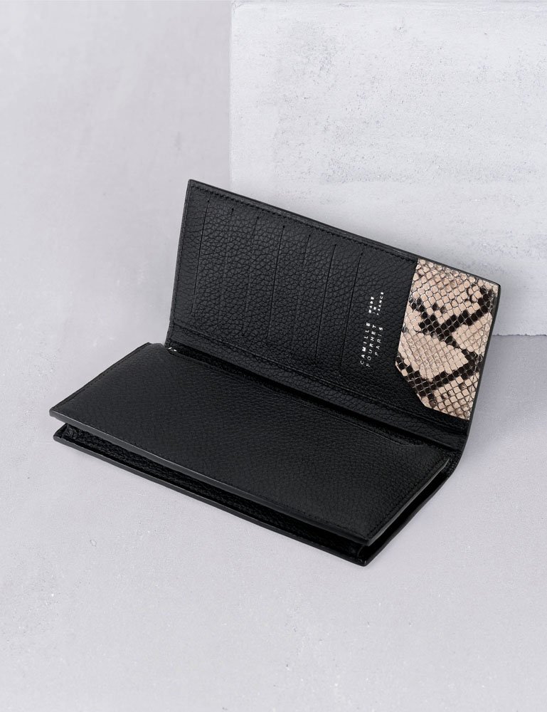 おじさん世代にも幸運を！】パイソン（蛇革）使いのカミーユ・フォルネ