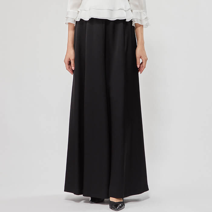 バックサテンアムンゼンのロングスカート 11号・ブラック｜東京