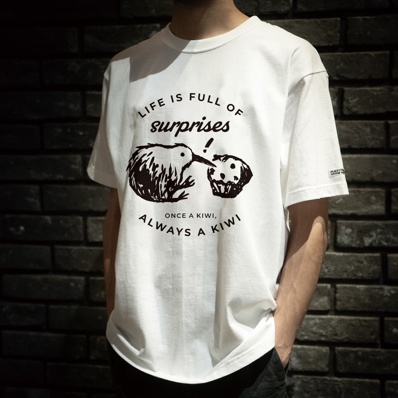 コーヒー豆おすすめ通販『オリジナルTシャツ2025』｜FLATWHITE COFFEE