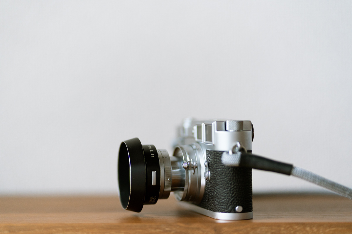 Leicaレンズフード(12585)と沈胴ズミクロン(1st)のマッチングが素敵