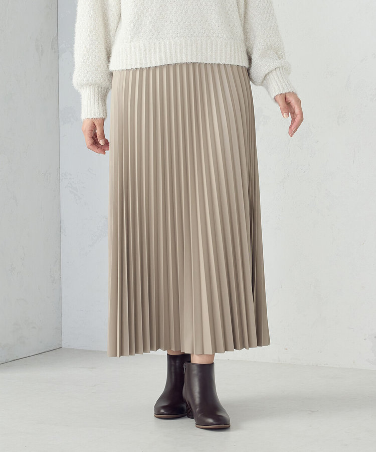 合成皮革プリーツスカート（38-50FM51-205）｜コムサモデルズ（COMME
