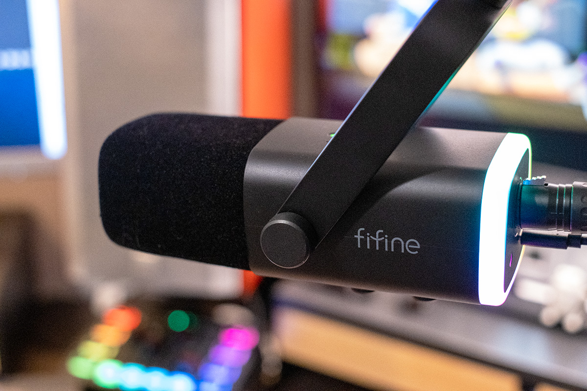 fifine AmpliGame AM8T レビュー】コスパ最強のゲーミングマイク。拡張