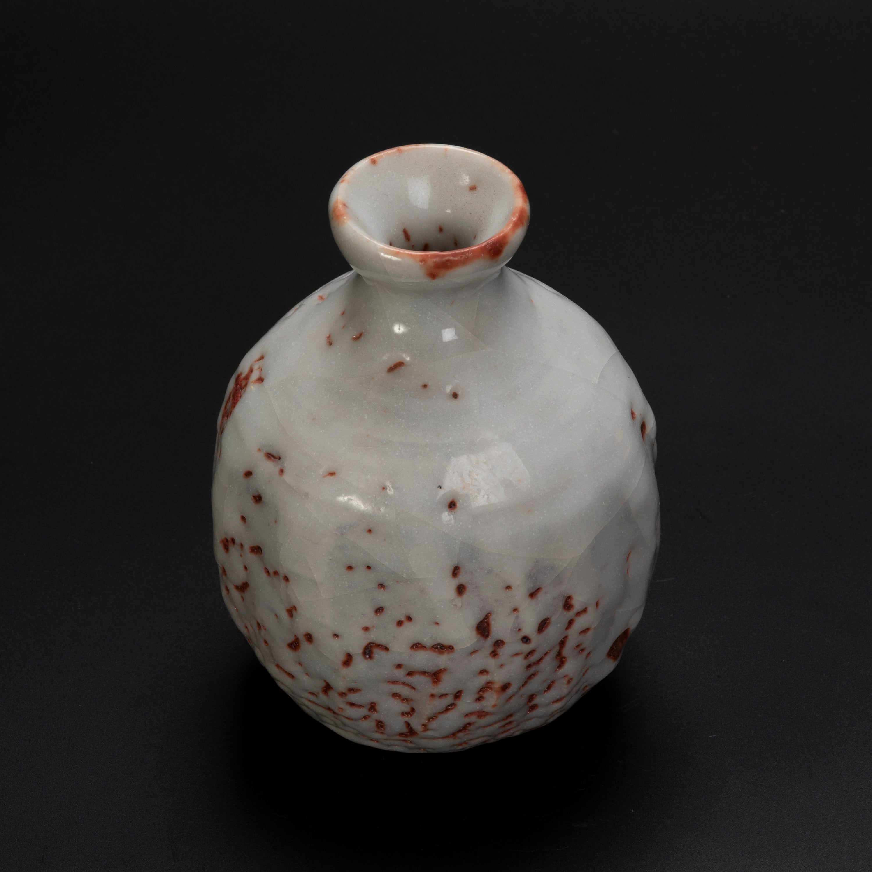 日本酒の味を開く徳利 志野徳利