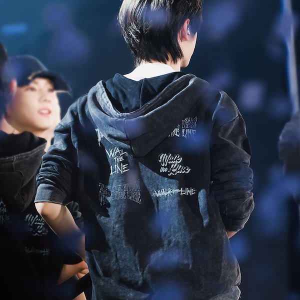 Qoo10] ENHYPEN パーカー 着用 WALK