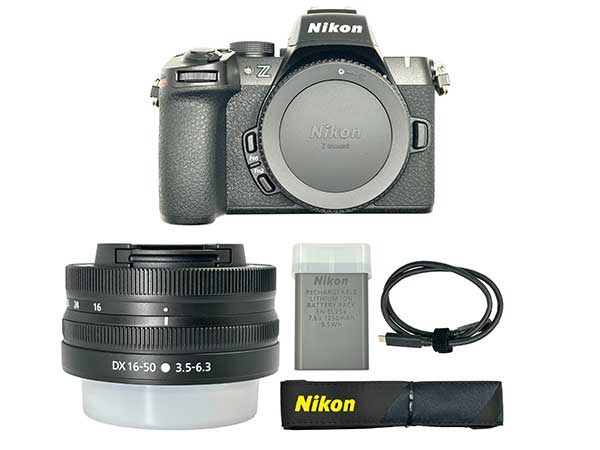 キヤノン ミラーレス一眼カメラ EOS Kiss M ブラック レンズキット(EF